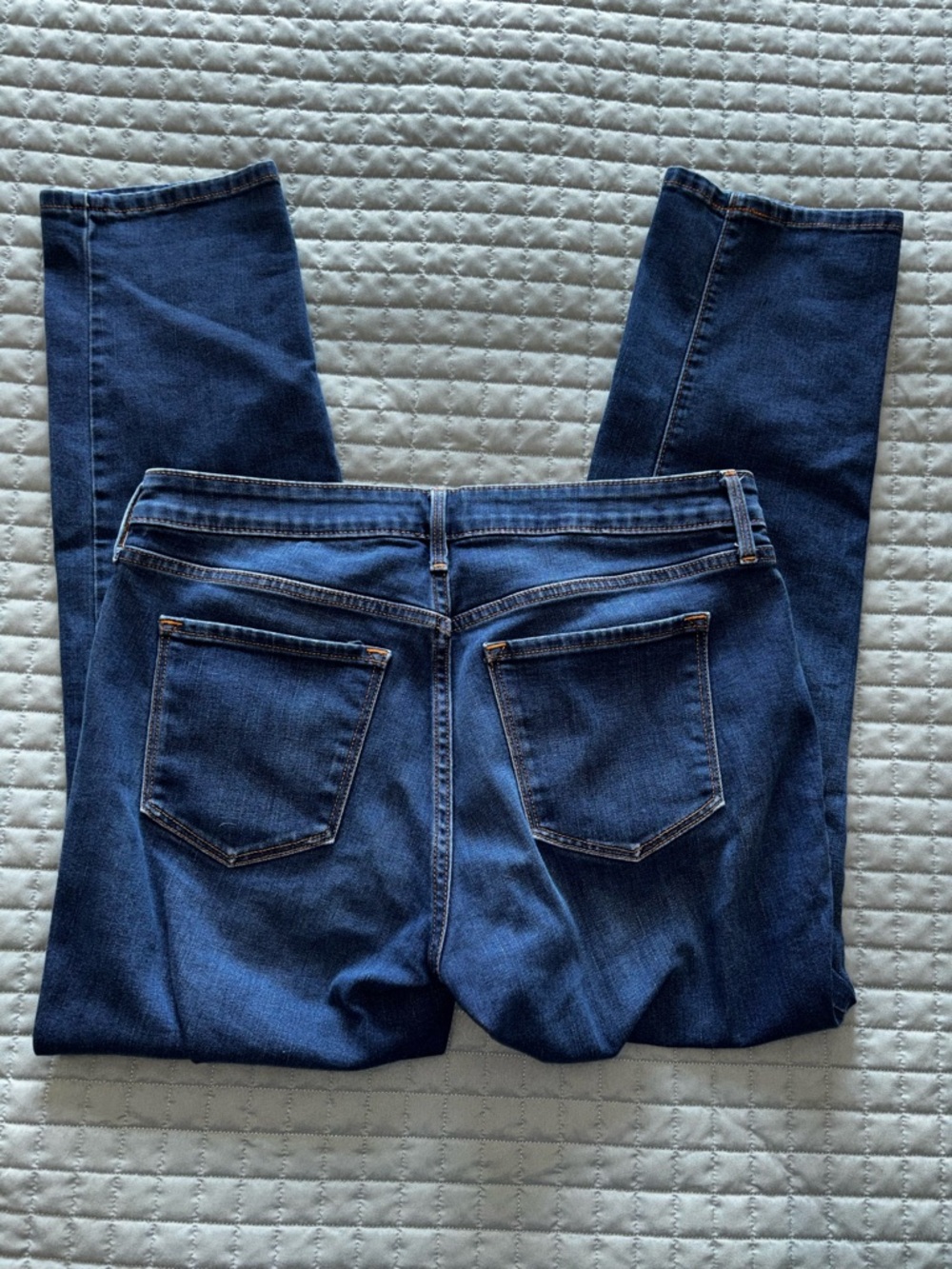 OLD NAVY Womens Jeans POWER SLIM STRAIGHT MID RISE Size 10 - (C2826A) - Picture 8 of 10